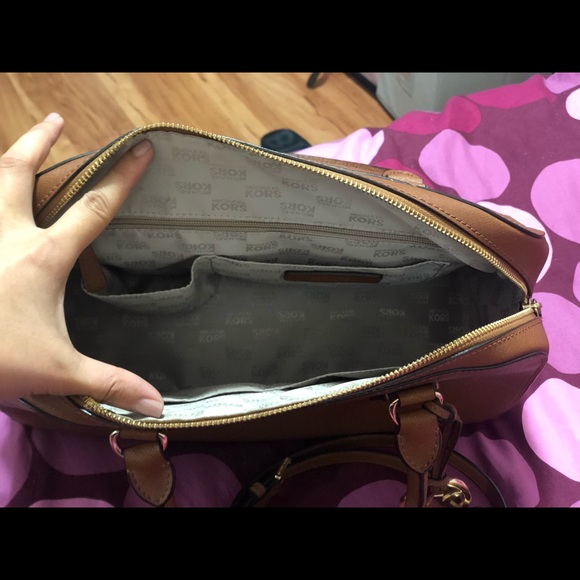 Michael kors bag - Picture 3 of 7